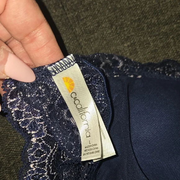 Navy Blue Lace Wireless Bra with Scalloped Edges - Picture 4 of 5